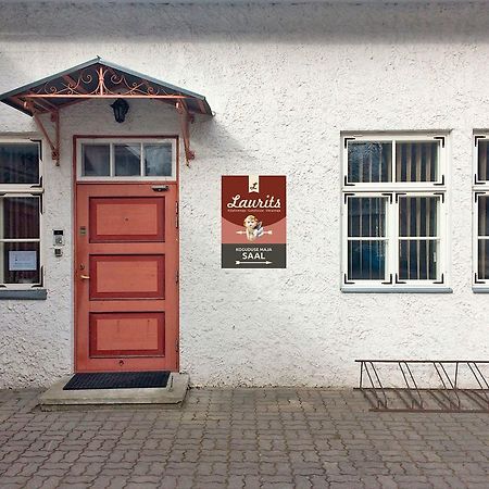 Guesthouse Laurits Kuressaare Eksteriør billede