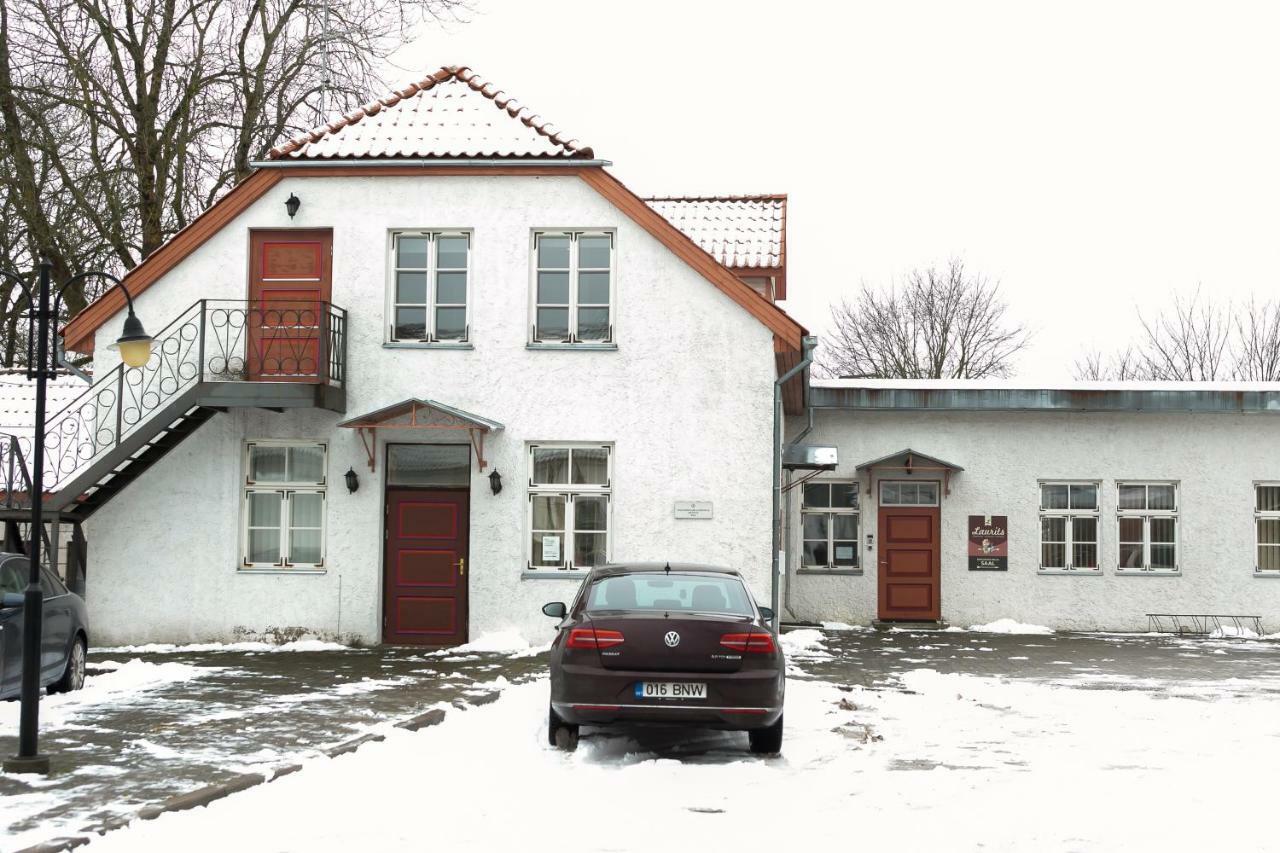 Guesthouse Laurits Kuressaare Eksteriør billede