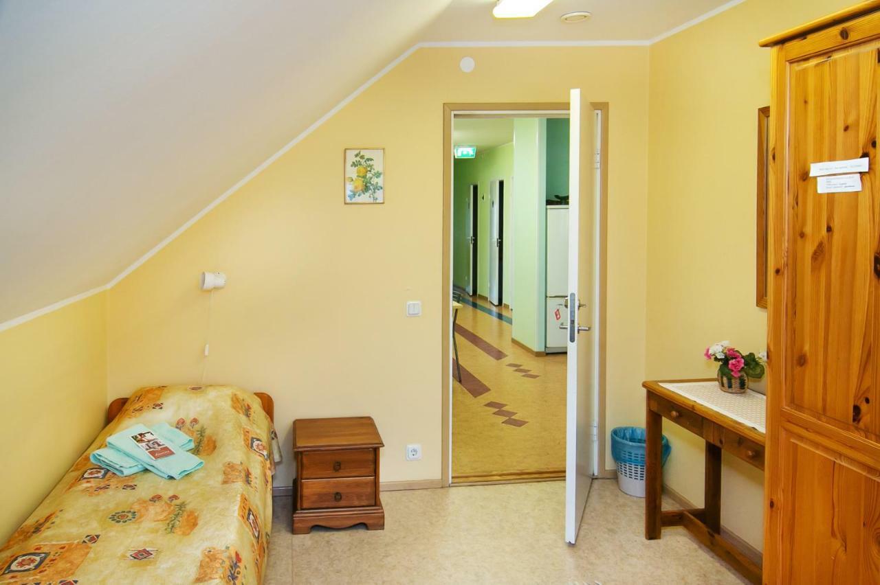Guesthouse Laurits Kuressaare Eksteriør billede