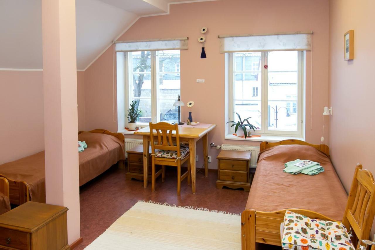 Guesthouse Laurits Kuressaare Eksteriør billede